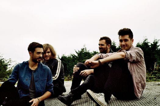 Britská indie-rocková senzace Bastille nominovaná na čtyři ceny Brit Awards zahraje na letošních Colours of Ostrava